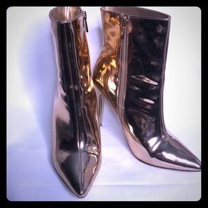 Rose Gold Metallic Booties!